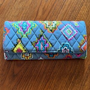 Vera Bradley trifold wallet NWOT